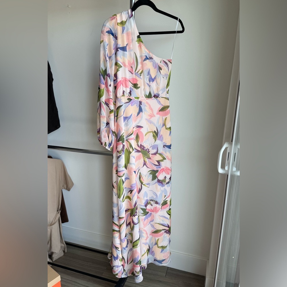 NWT ASTR The Label Sandersonia Pink Floral One Shoulder Dress Size Small - Picture 9 of 11